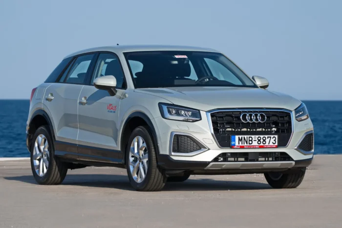 AUDI Q2 S TRONIC 150PS